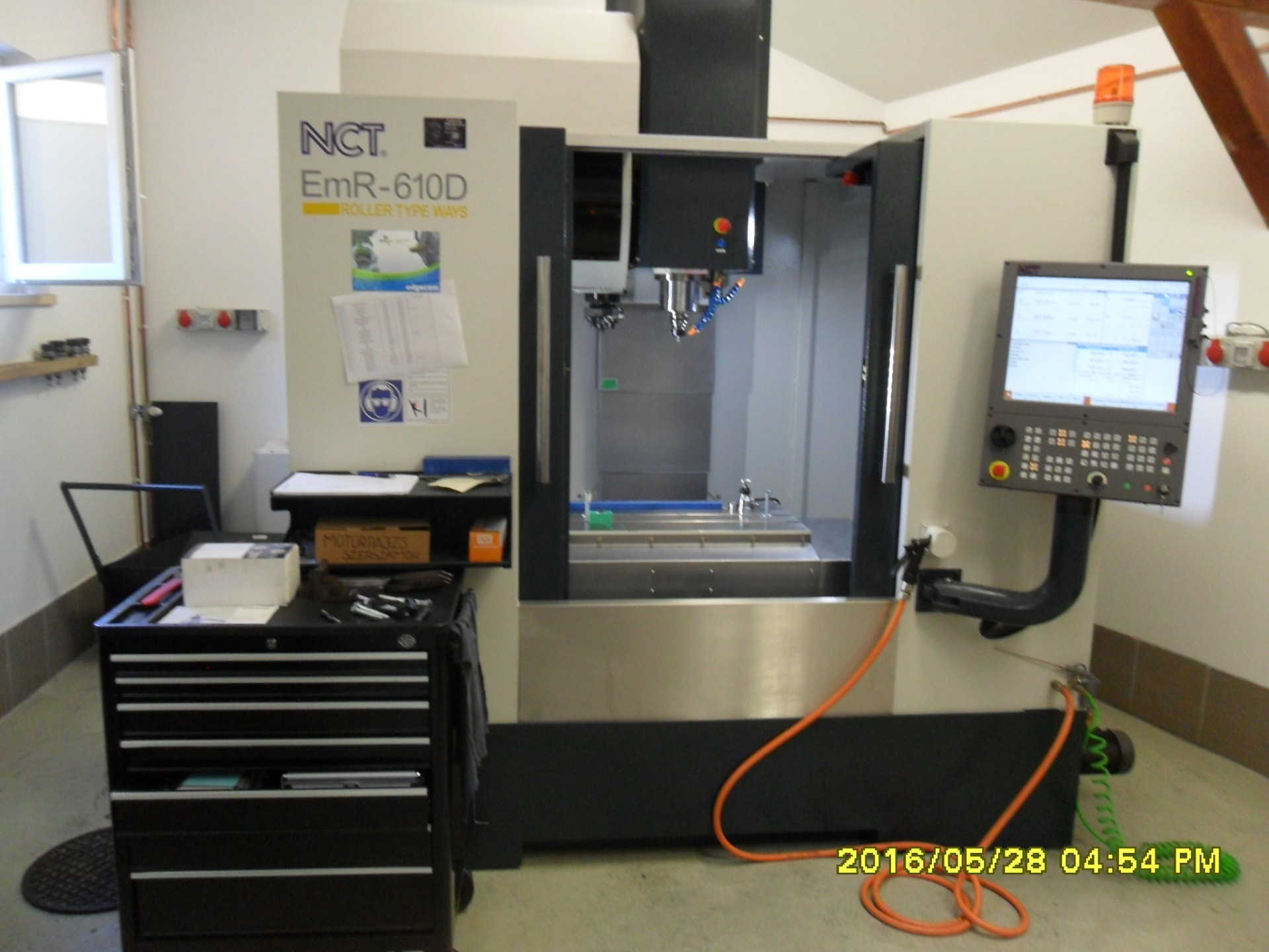 EmR-610D CNC megmunkáló központ